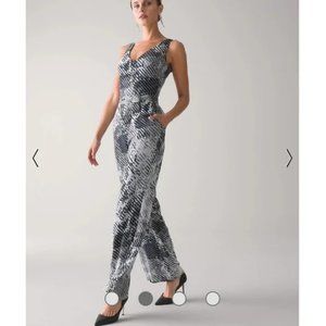 WHITE House Black Market - Sleeveless V-Neck Belted Jumpsuit Floral Size 0 NWT